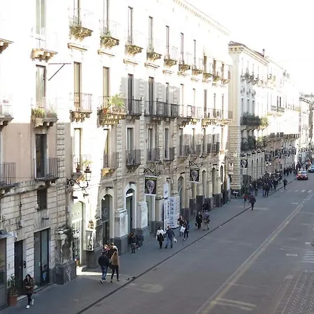 公寓 Stesicoro-duomo Elegante In Centro *