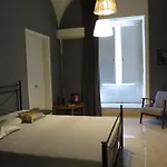 Stesicoro-duomo Elegante In Centro Apartment *